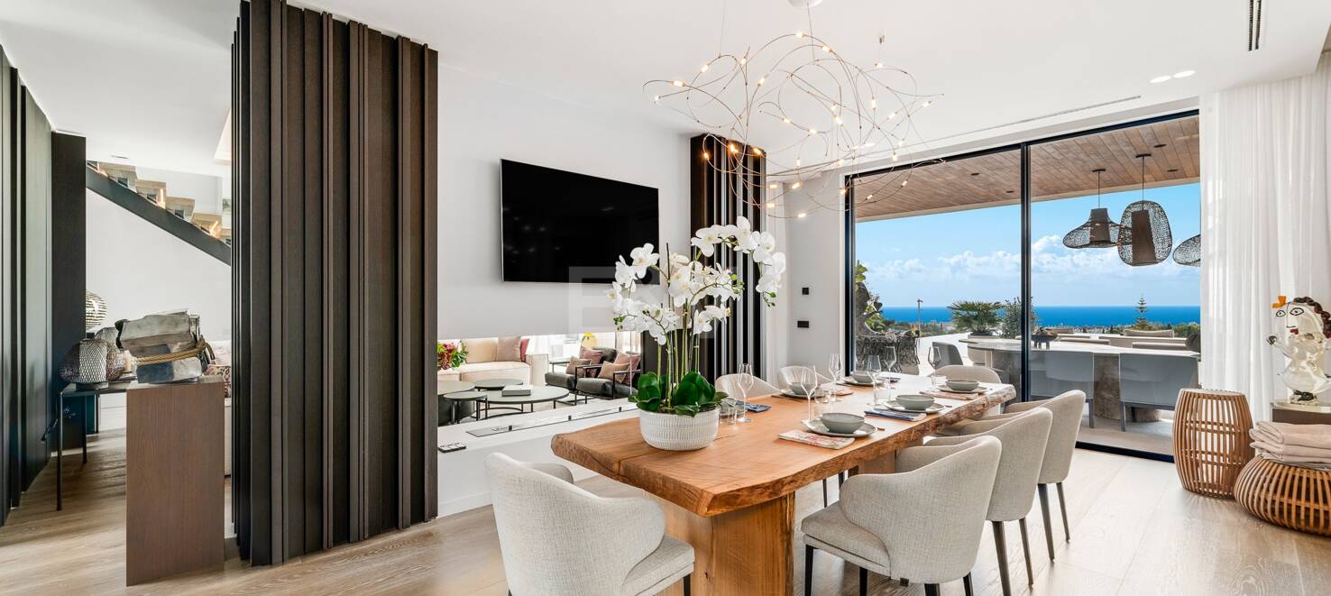 Spektakulär villa i Los Flamingos med panoramautsikt över havet