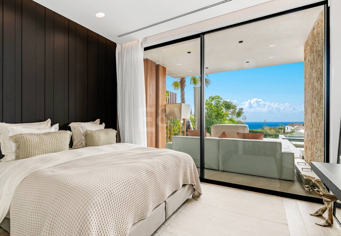 Spektakulär villa i Los Flamingos med panoramautsikt över havet