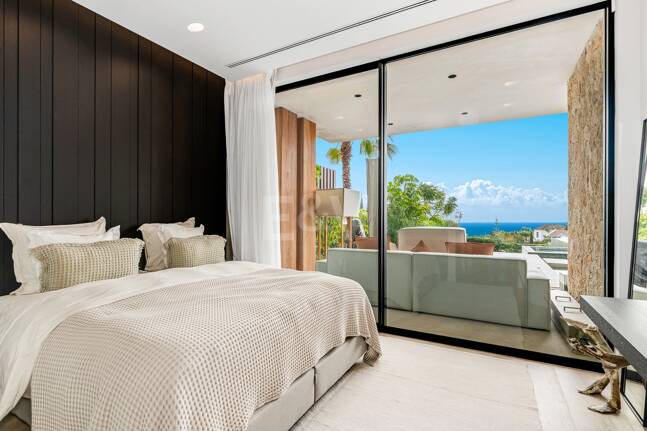 Spektakulär villa i Los Flamingos med panoramautsikt över havet