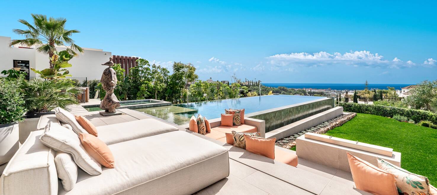 Spektakulär villa i Los Flamingos med panoramautsikt över havet