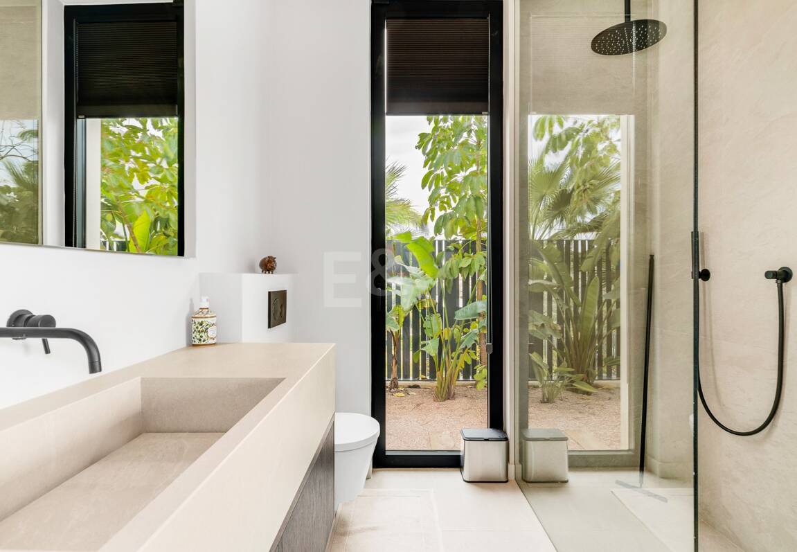 Spektakulär villa i Los Flamingos med panoramautsikt över havet