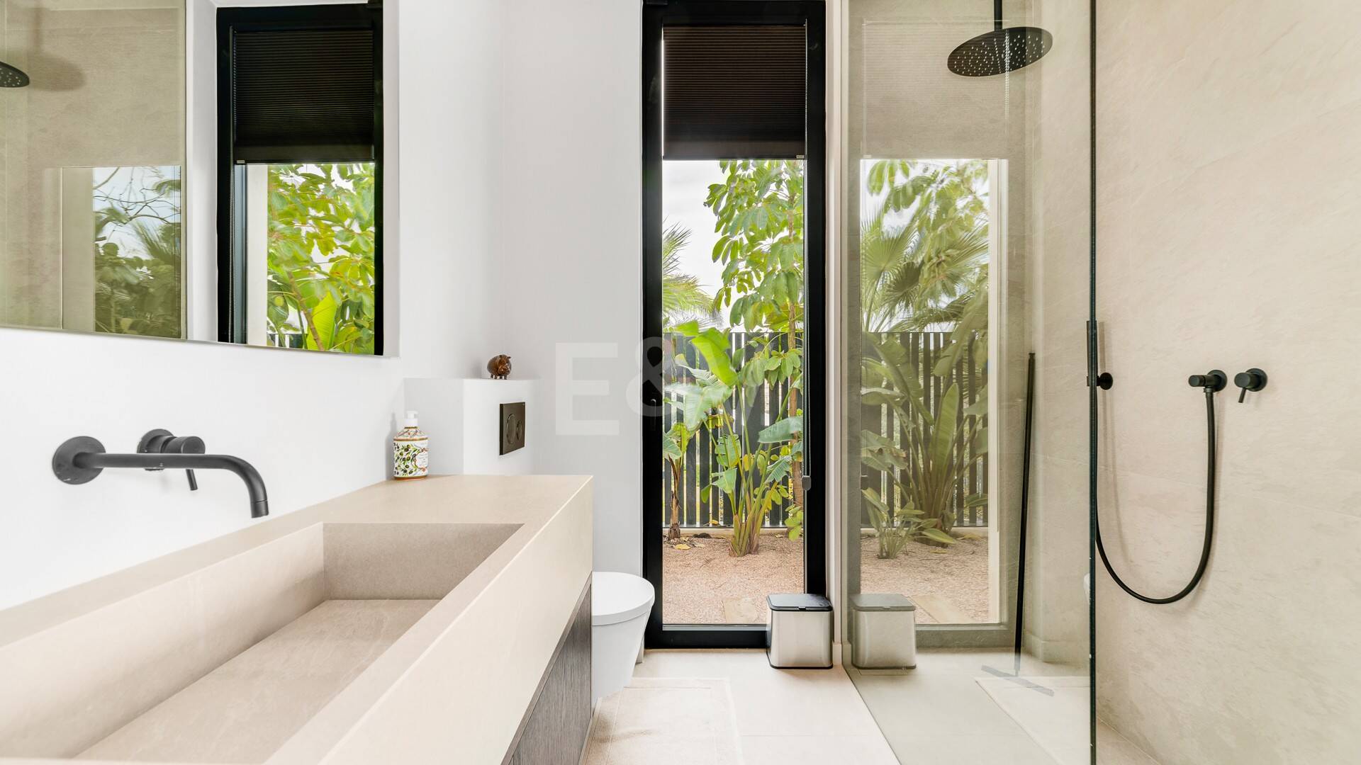 Spektakulär villa i Los Flamingos med panoramautsikt över havet