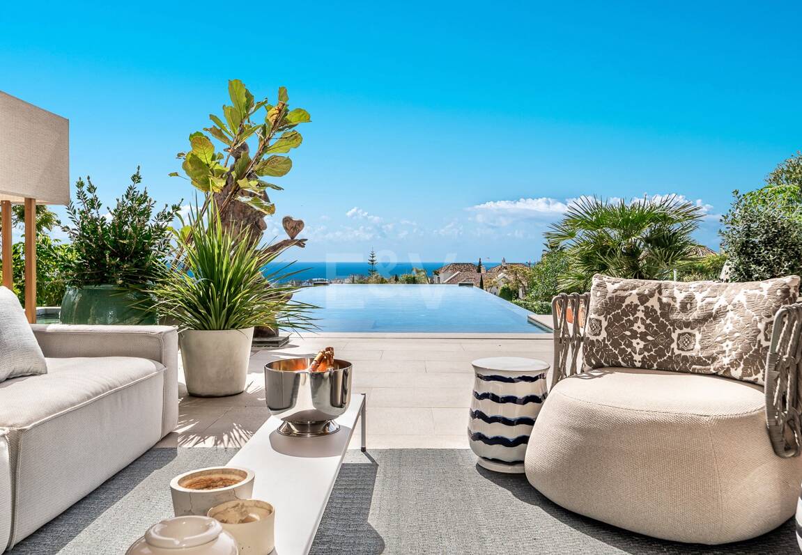 Spektakulär villa i Los Flamingos med panoramautsikt över havet