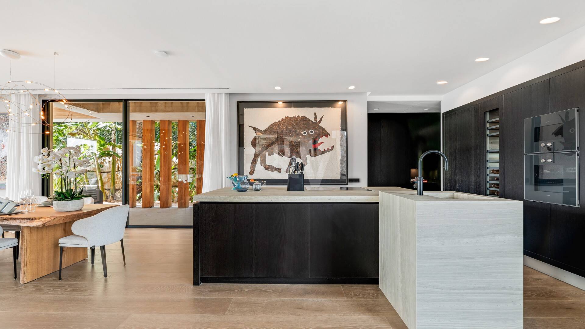 Espectacular villa en Los Flamingos con vistas panorámicas al mar