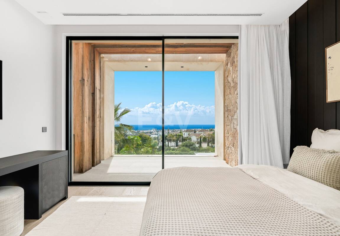 Spektakulär villa i Los Flamingos med panoramautsikt över havet