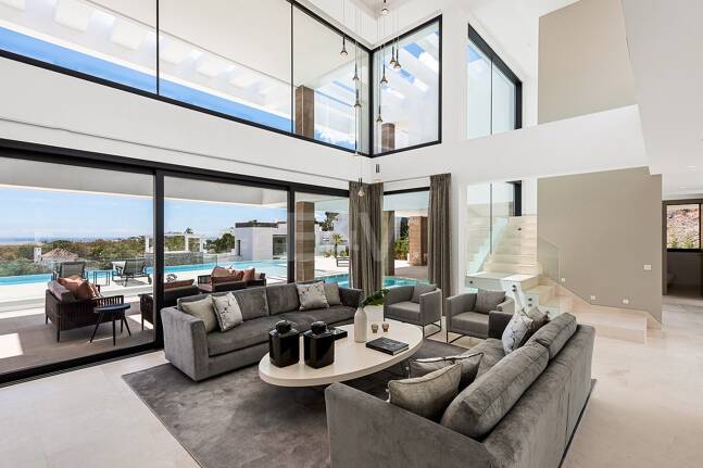 Luxury Modern villa with sea views in La Alqueria