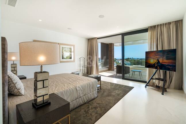 Luxury Modern villa with sea views in La Alqueria