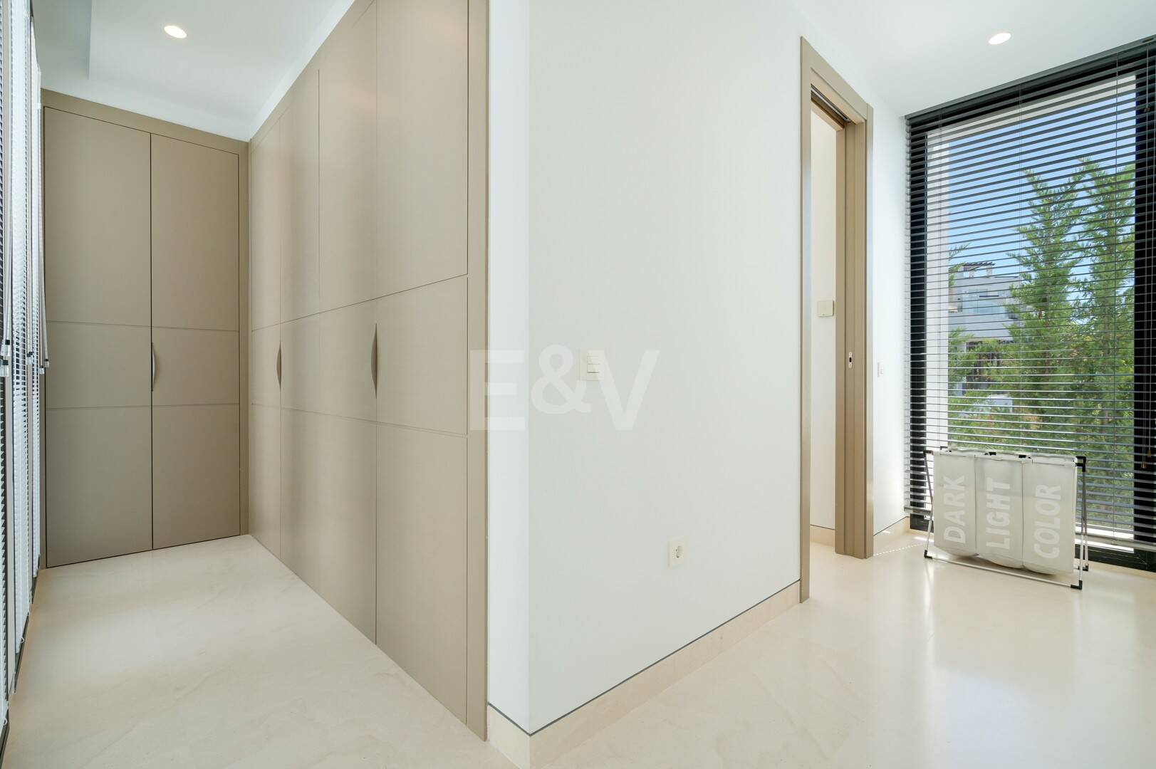 Luxury Modern villa with sea views in La Alqueria