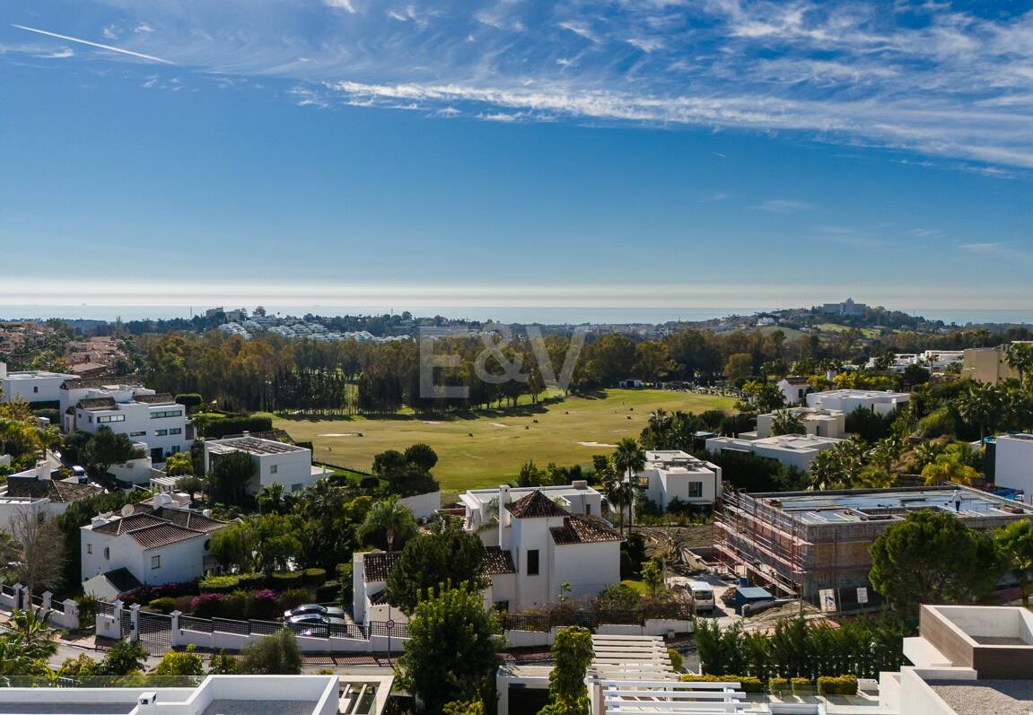 Luxury Modern villa with sea views in La Alqueria