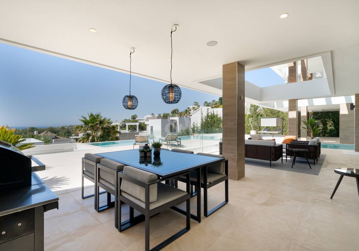 Luxuriöse moderne Villa mit Meerblick in La Alqueria