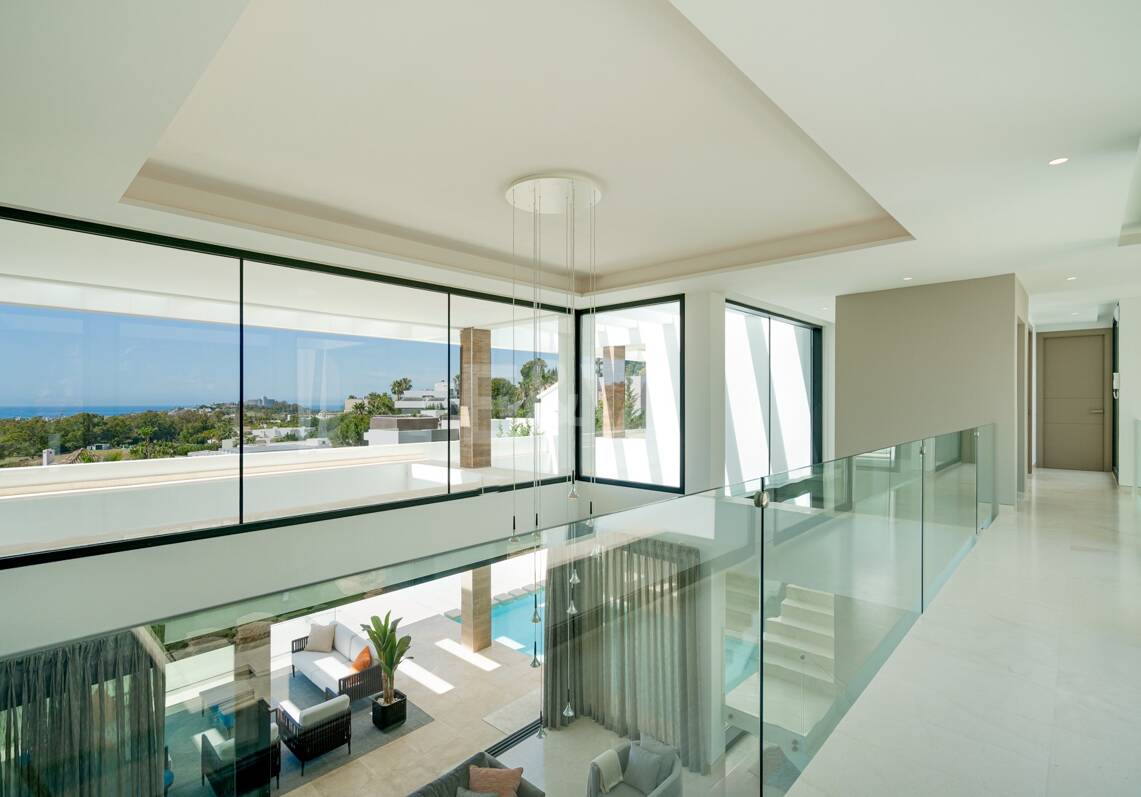 Luxuriöse moderne Villa mit Meerblick in La Alqueria