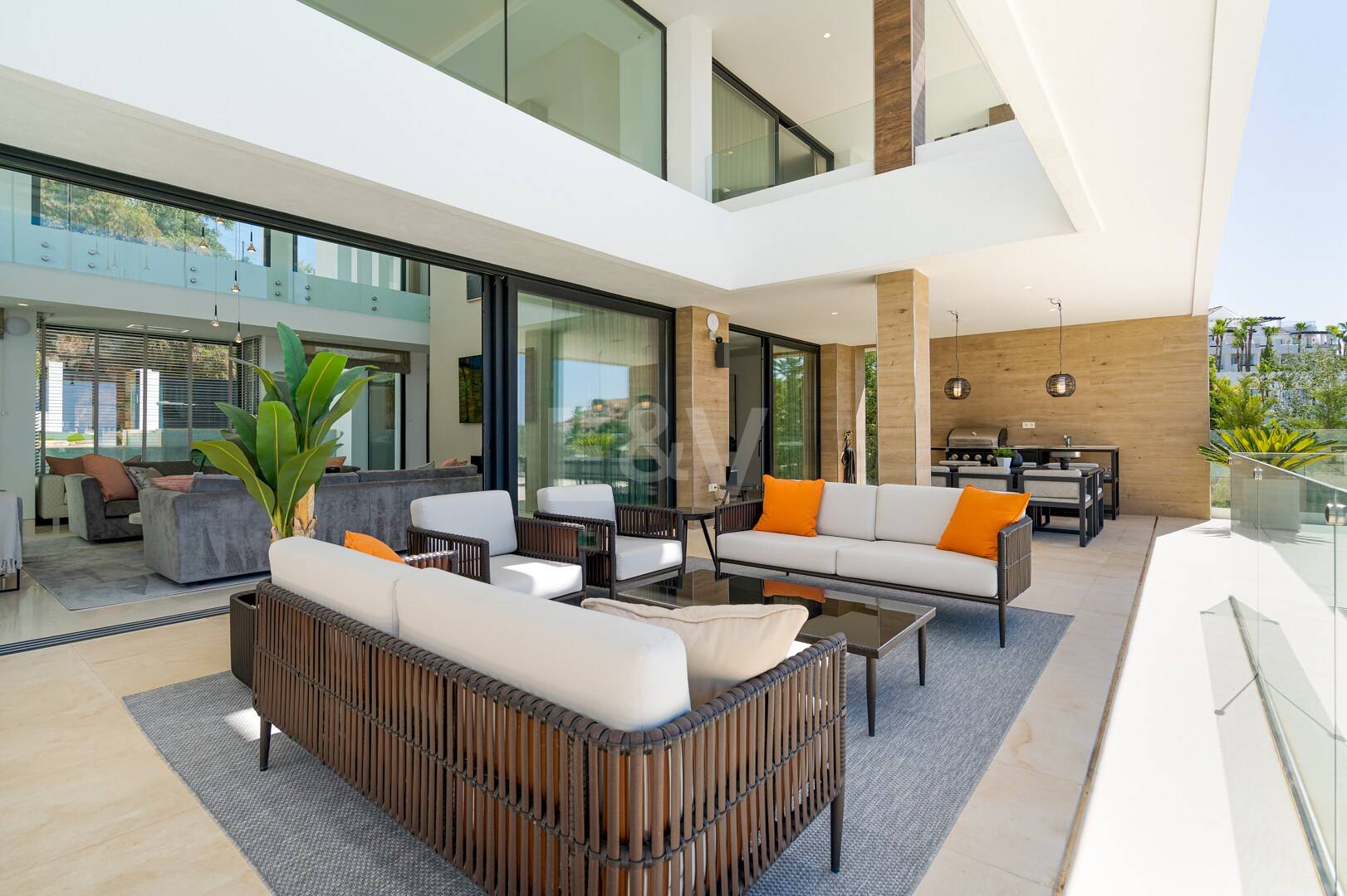 Luxury Modern villa with sea views in La Alqueria