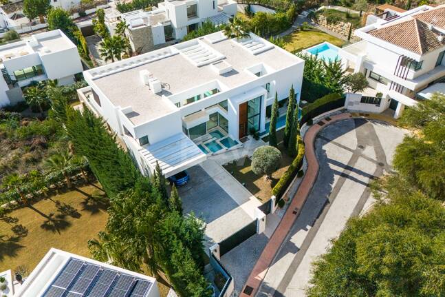 Luxury Modern villa with sea views in La Alqueria