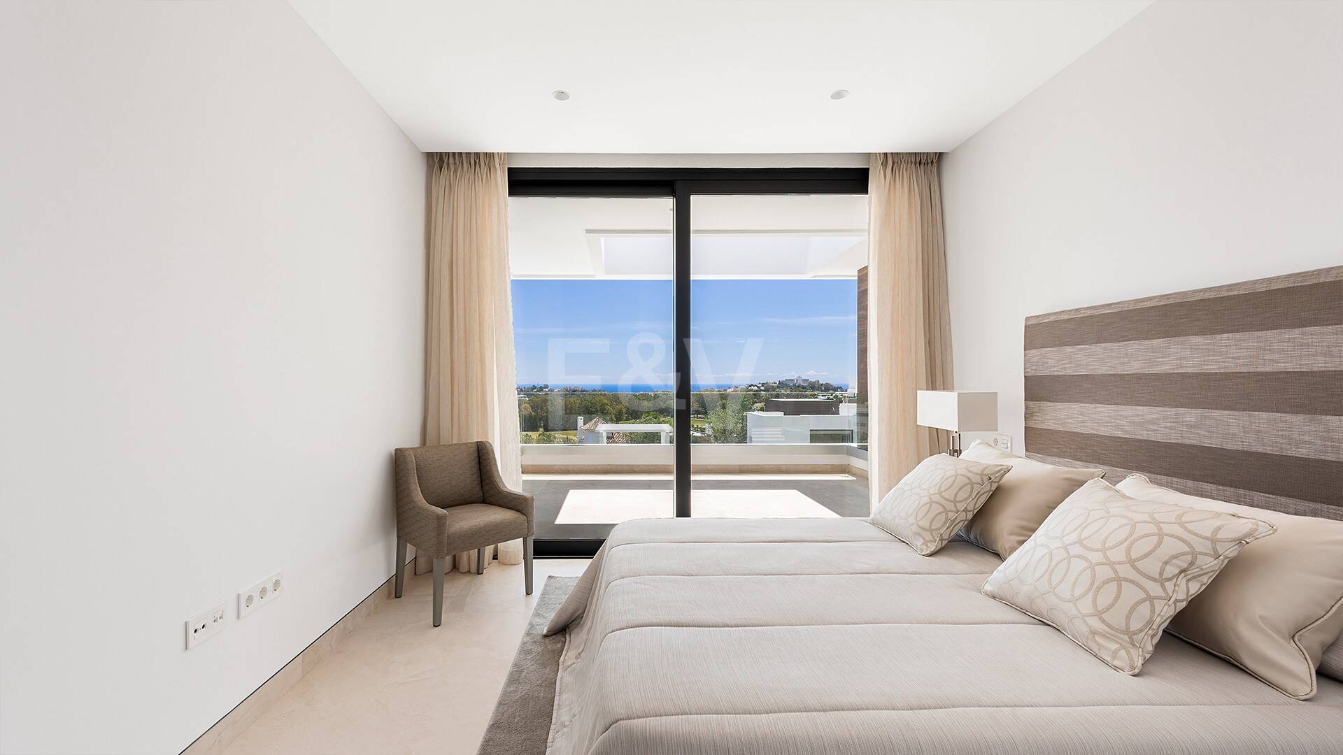 Luxury Modern villa with sea views in La Alqueria