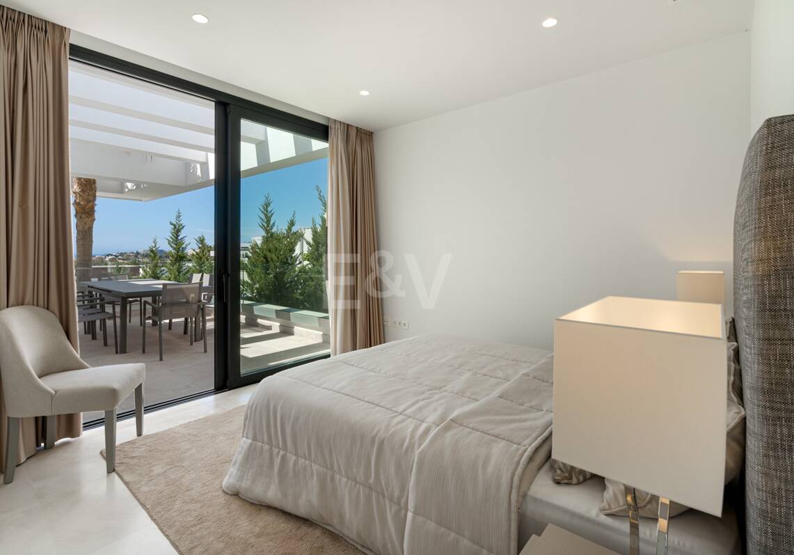Luxuriöse moderne Villa mit Meerblick in La Alqueria