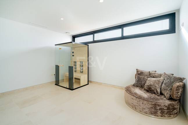 Luxury Modern villa with sea views in La Alqueria