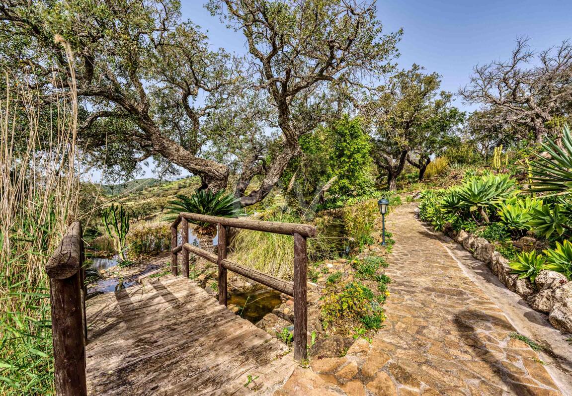 Einzigartige private Villa mit Panoramablick in La Mairena