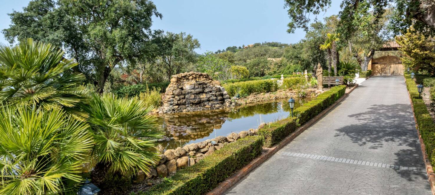 Oöverträffad Privacy Villa med Panoramic View i La Mairena