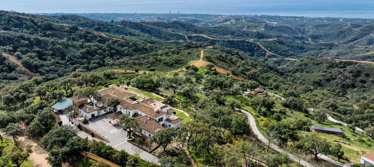 Oöverträffad Privacy Villa med Panoramic View i La Mairena