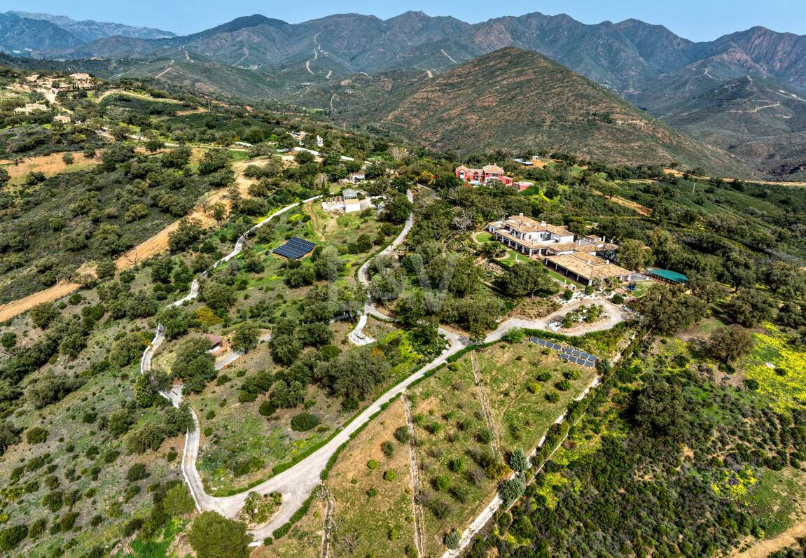 Einzigartige private Villa mit Panoramablick in La Mairena