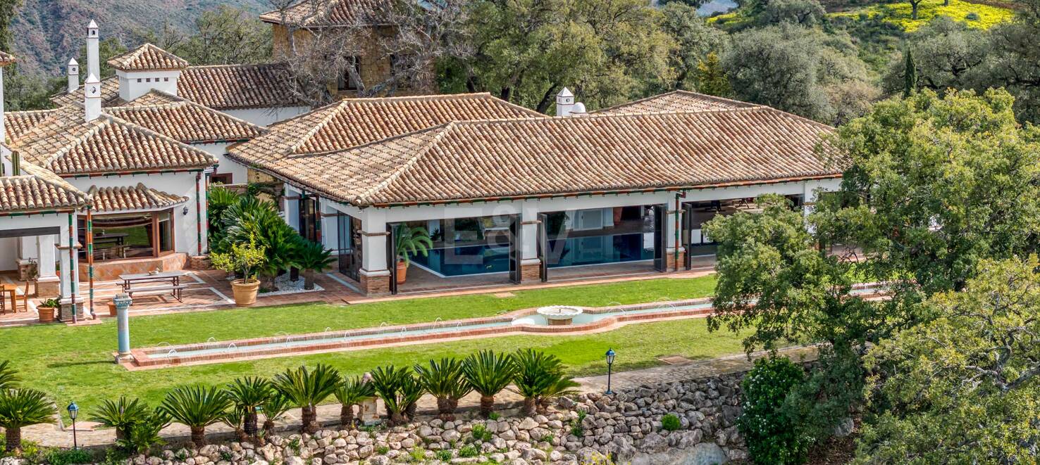 Oöverträffad Privacy Villa med Panoramic View i La Mairena