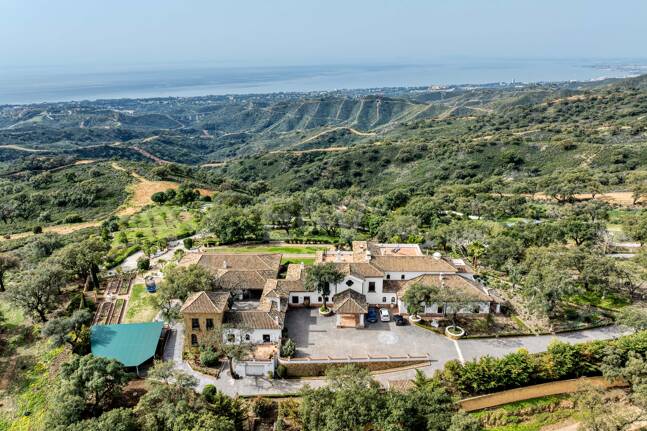 Einzigartige private Villa mit Panoramablick in La Mairena