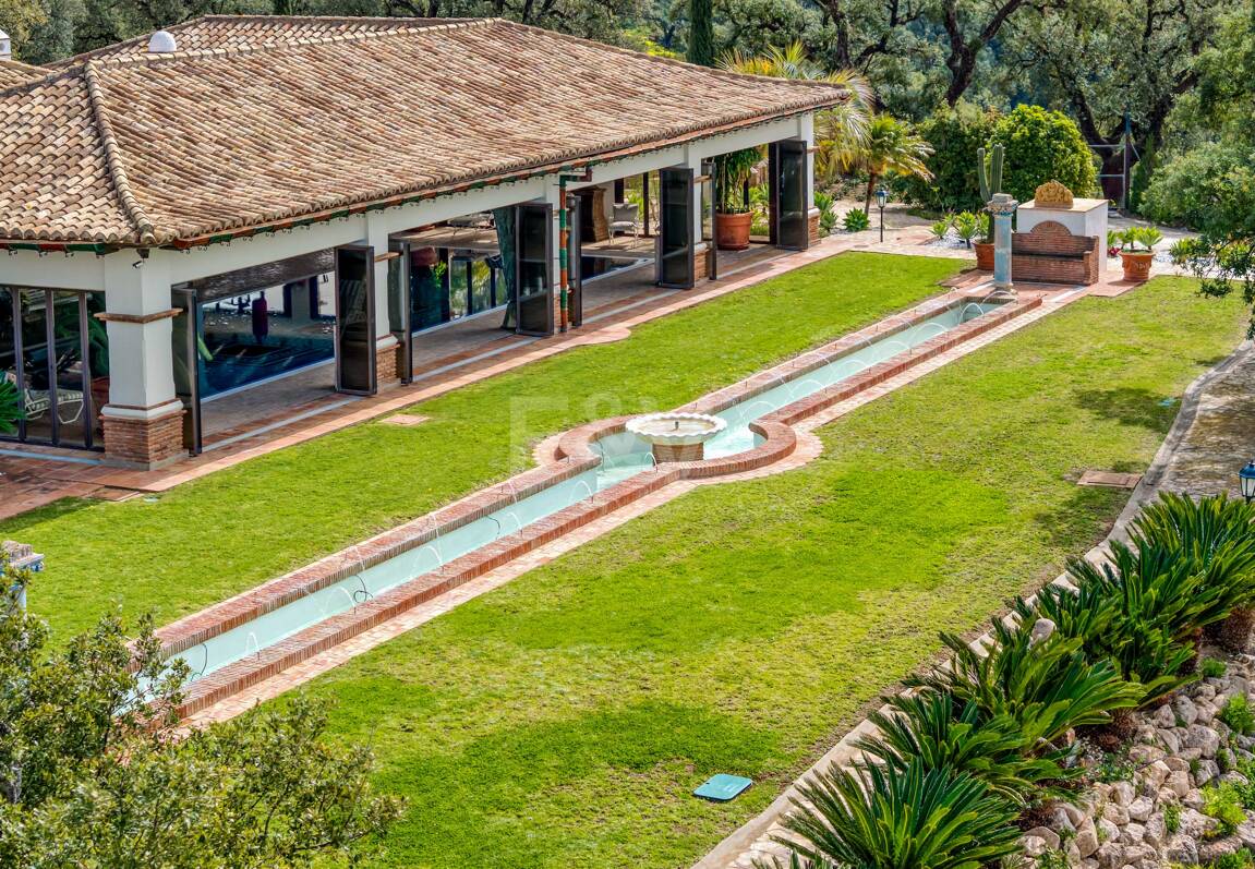 Einzigartige private Villa mit Panoramablick in La Mairena