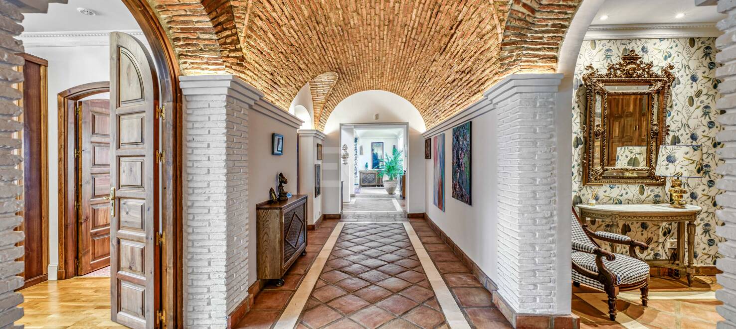 Oöverträffad Privacy Villa med Panoramic View i La Mairena