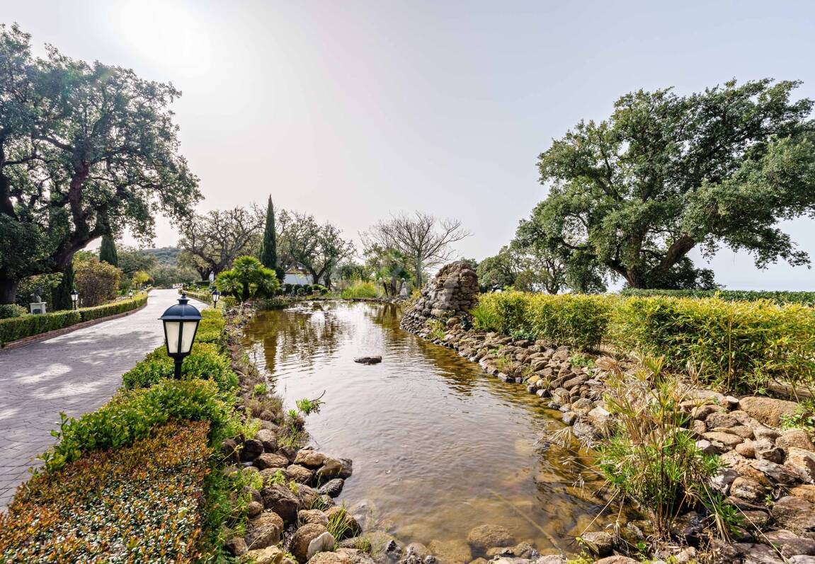 Einzigartige private Villa mit Panoramablick in La Mairena