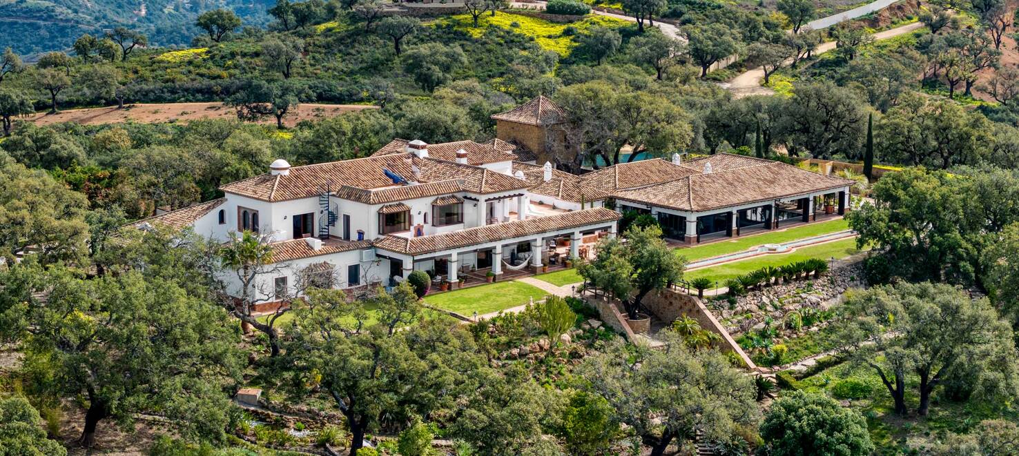 Oöverträffad Privacy Villa med Panoramic View i La Mairena