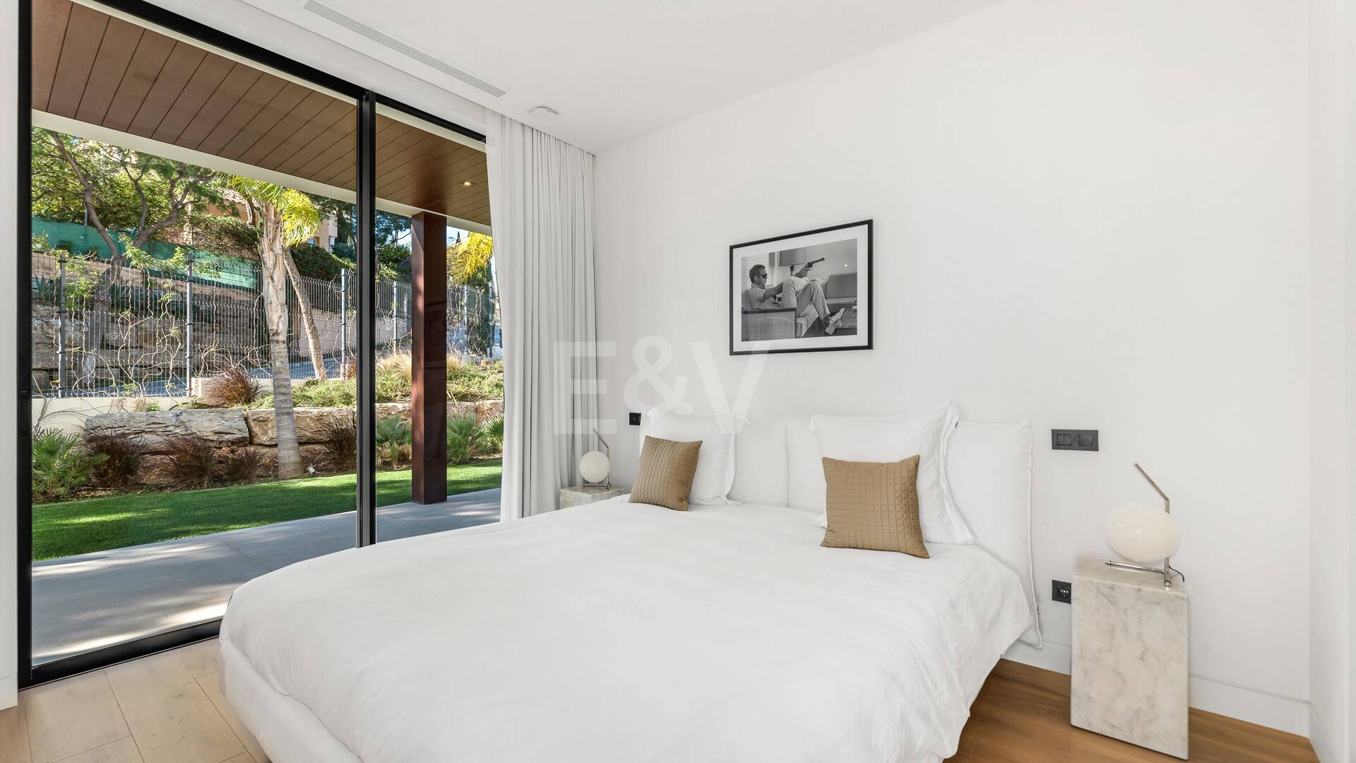 Villa Spectre – Simply the Best Value Villa in Flamingos