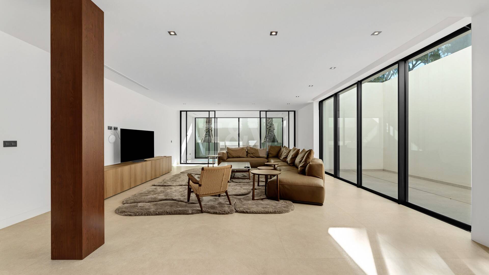 Villa Spectre – Simply the Best Value Villa in Flamingos