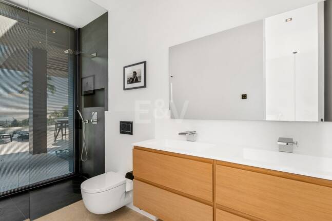 Villa Spectre – Simply the Best Value Villa in Flamingos