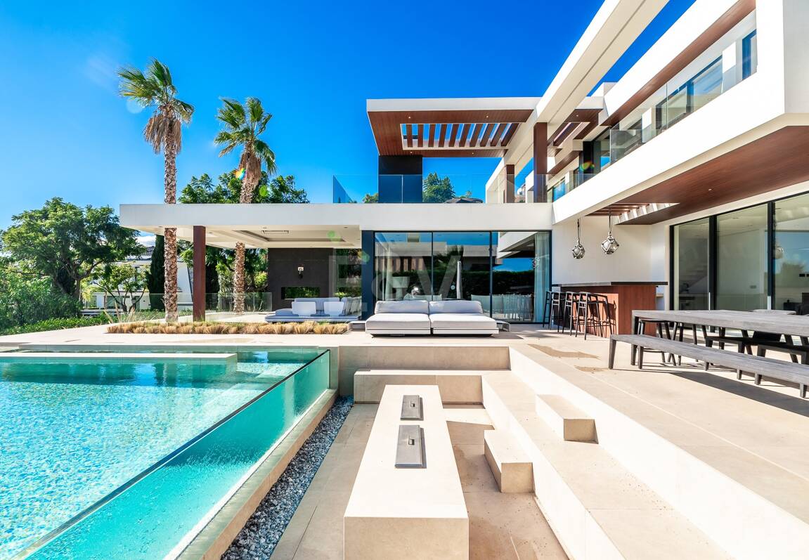 Villa Spectre – Simply the Best Value Villa in Flamingos