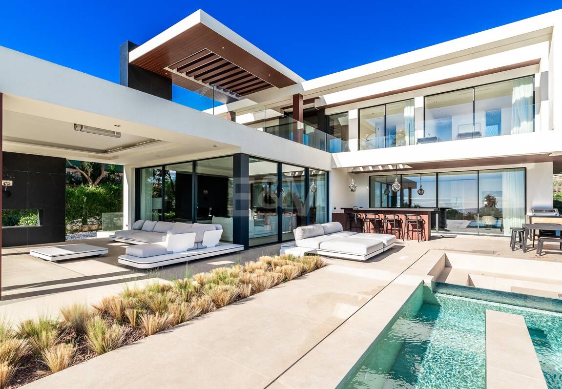 Villa Spectre – Simply the Best Value Villa in Flamingos