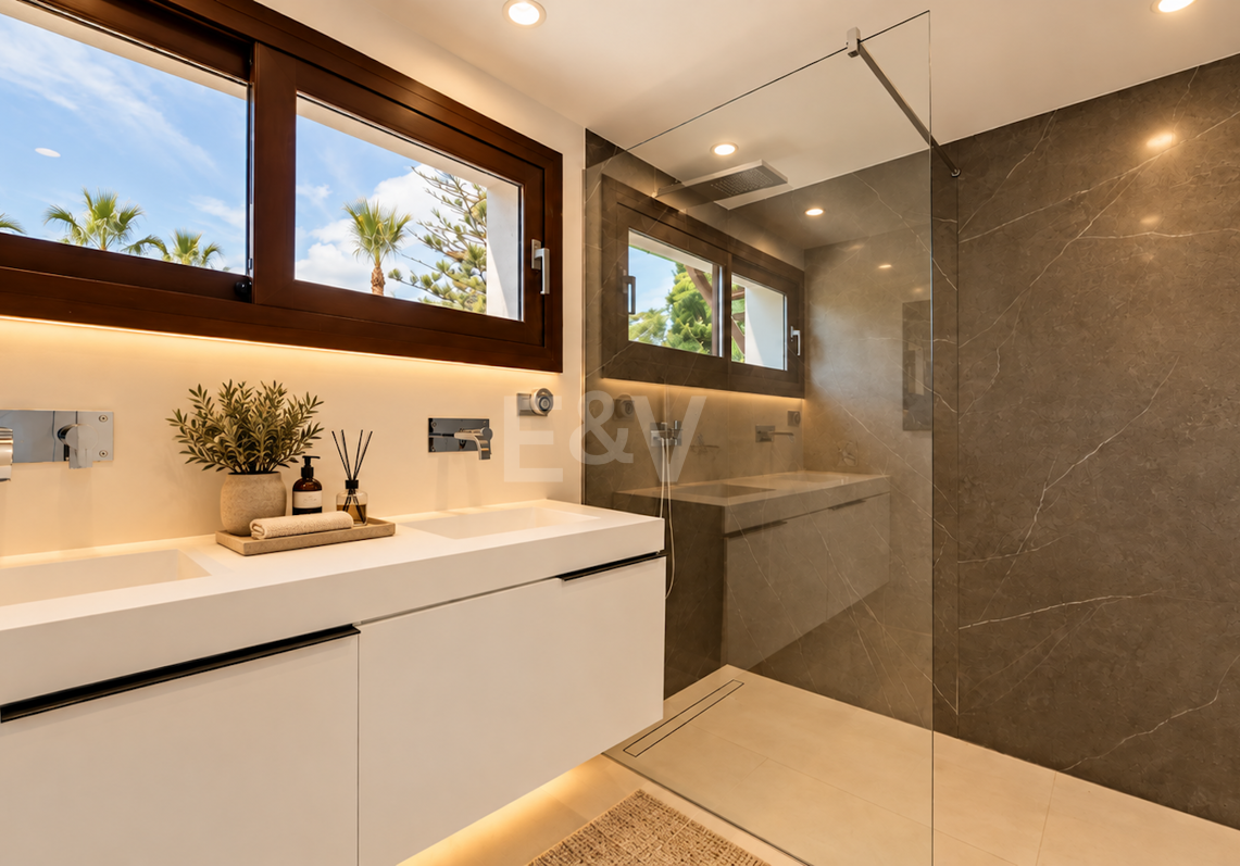 Bungaló moderno con piscina privada en El Rosario, Marbella