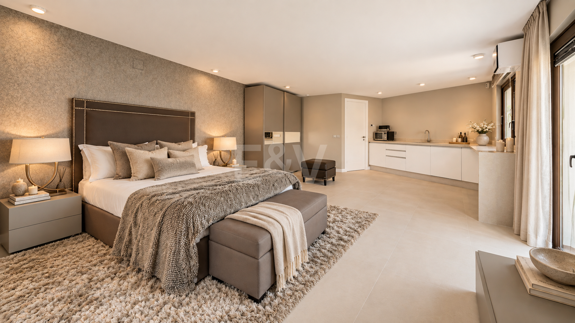 Bungaló moderno con piscina privada en El Rosario, Marbella