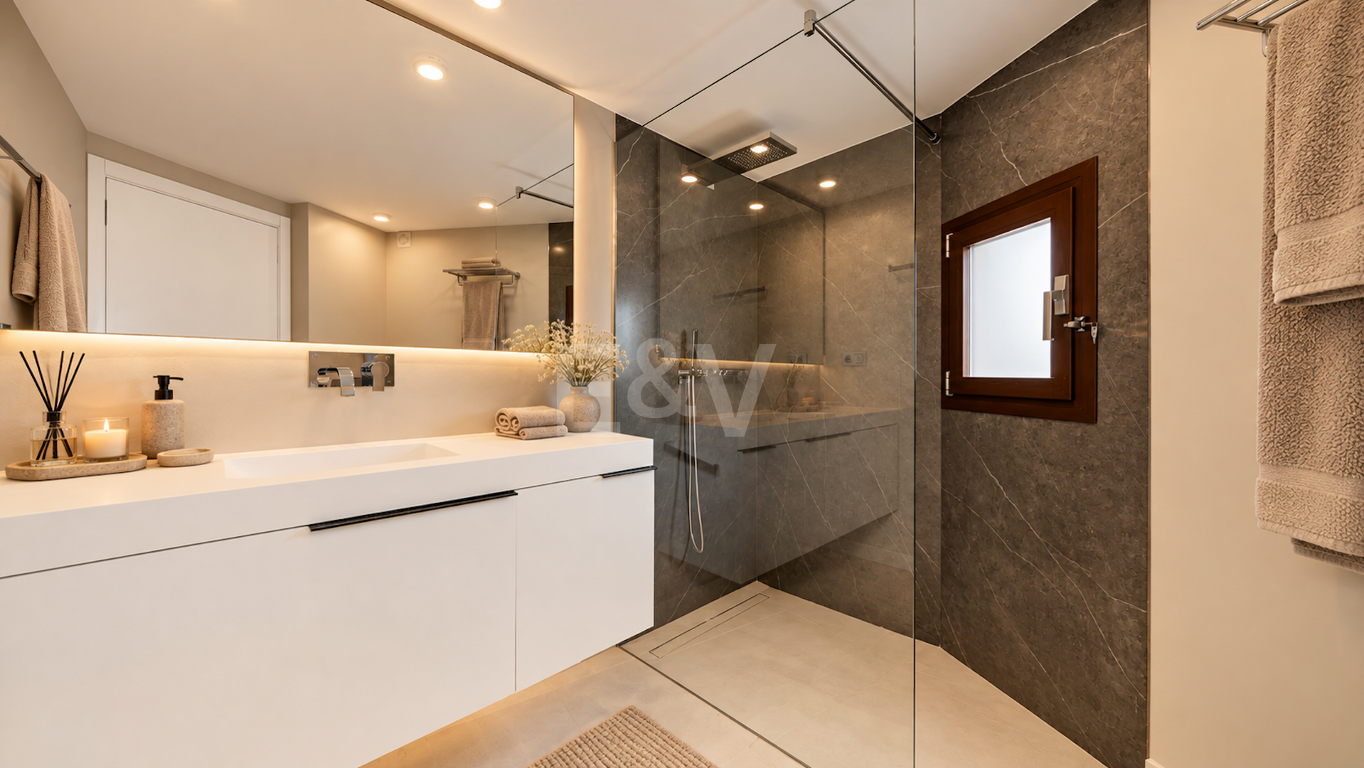 Bungaló moderno con piscina privada en El Rosario, Marbella