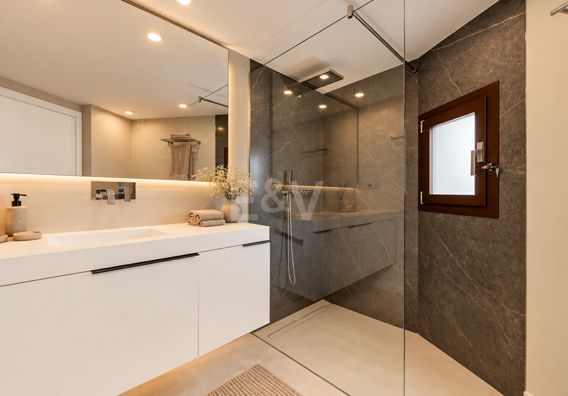 Bungaló moderno con piscina privada en El Rosario, Marbella
