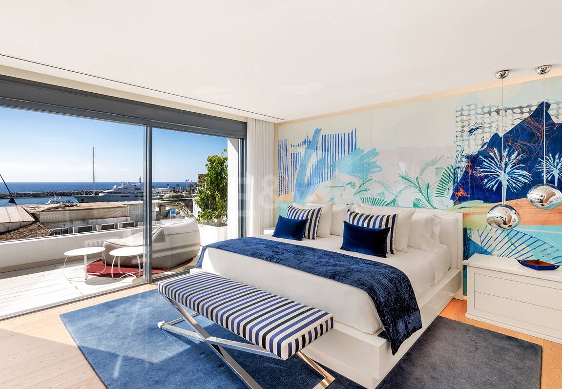 Spektakulär lyx Penthouse med Harbor View i Puerto Banús