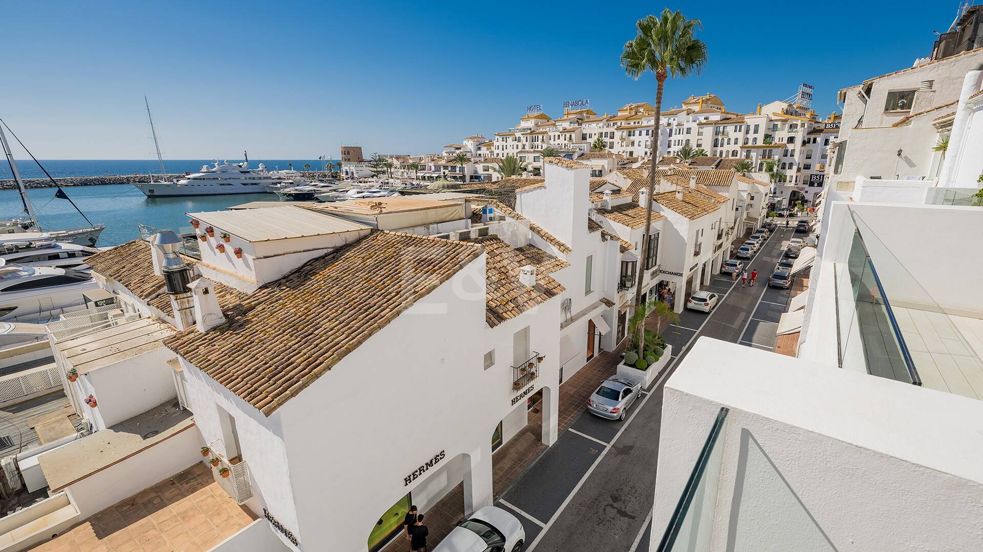 Espectacular Ático de Lujo en Puerto Banús con vistas a la marina