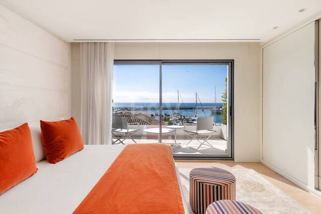 Spektakulär lyx Penthouse med Harbor View i Puerto Banús