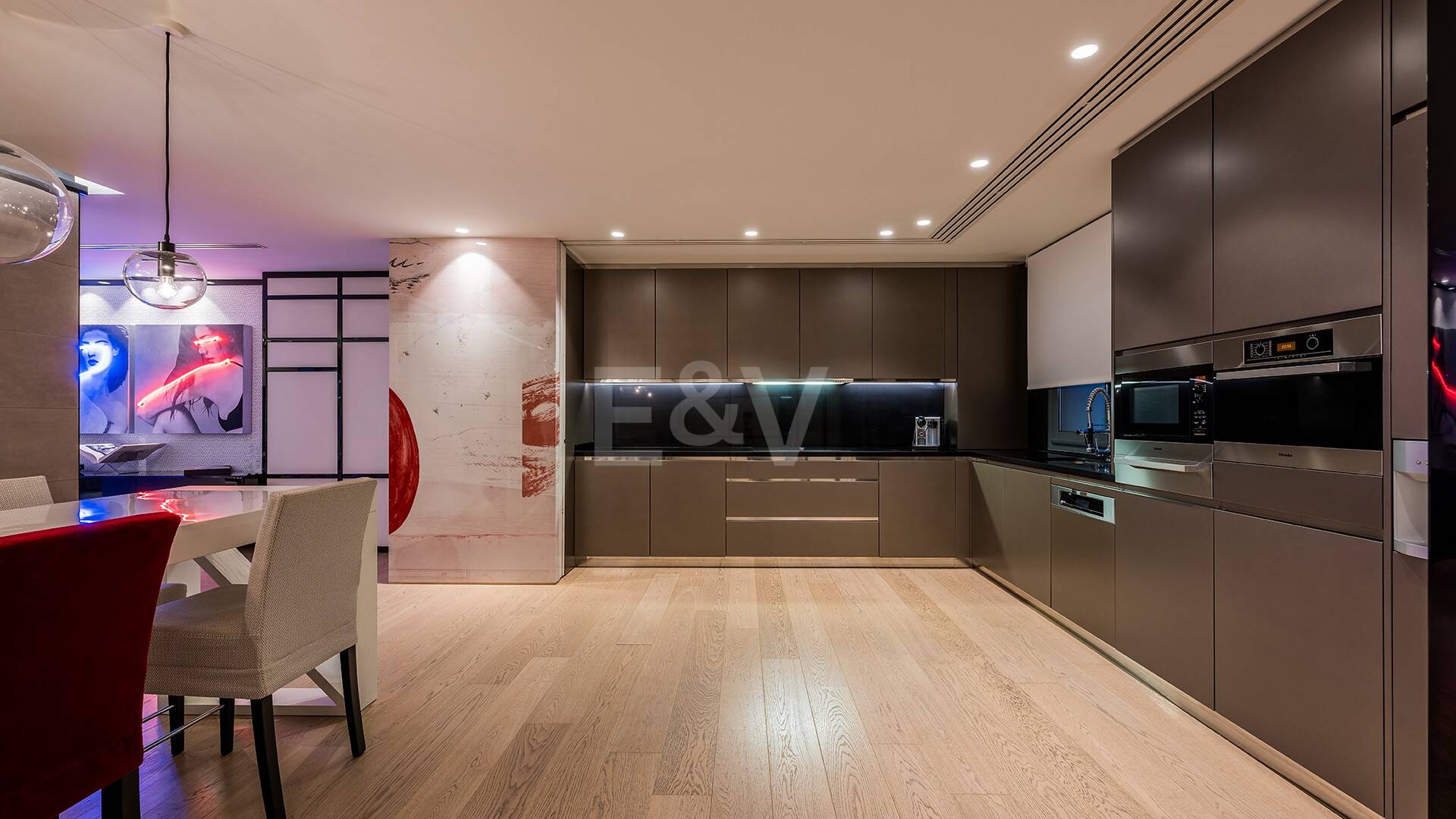 Spektakulär lyx Penthouse med Harbor View i Puerto Banús