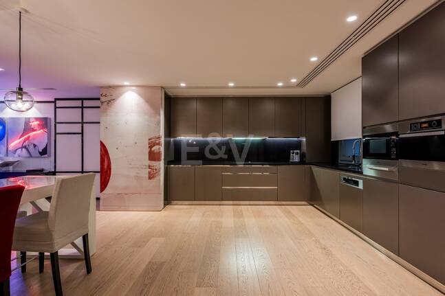 Spektakulär lyx Penthouse med Harbor View i Puerto Banús