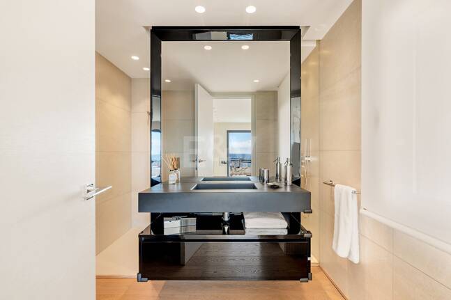 Spektakulär lyx Penthouse med Harbor View i Puerto Banús