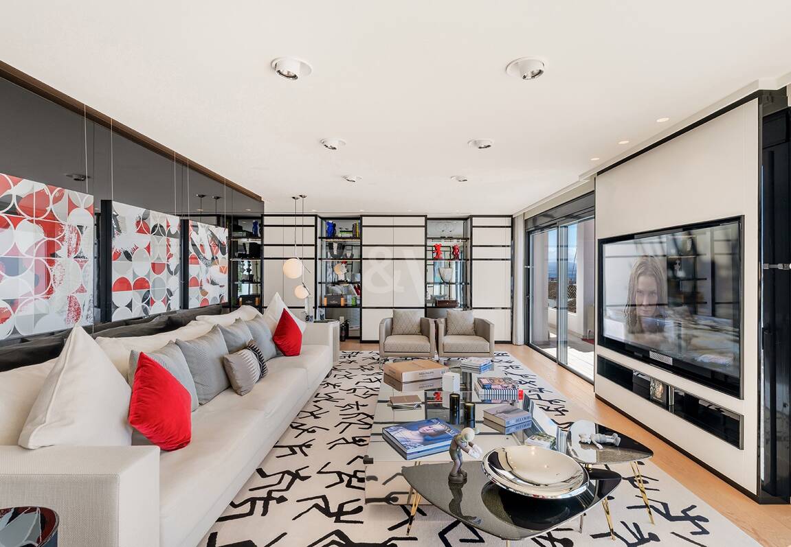 Spektakulär lyx Penthouse med Harbor View i Puerto Banús