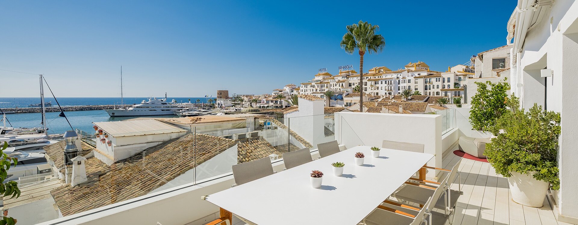 Espectacular Ático de Lujo en Puerto Banús con vistas a la marina