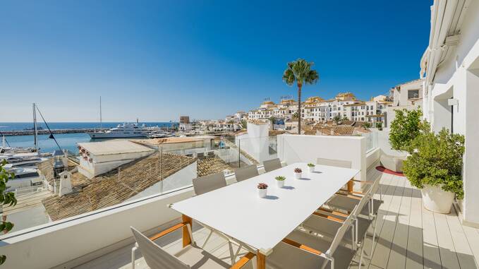 Espectacular Ático de Lujo en Puerto Banús con vistas a la marina