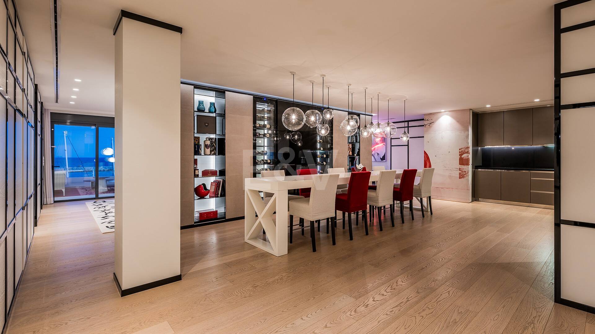 Spektakulär lyx Penthouse med Harbor View i Puerto Banús