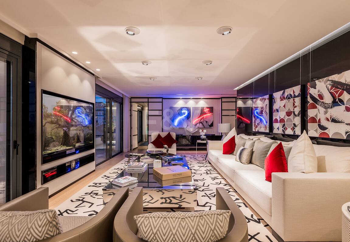 Spektakulär lyx Penthouse med Harbor View i Puerto Banús